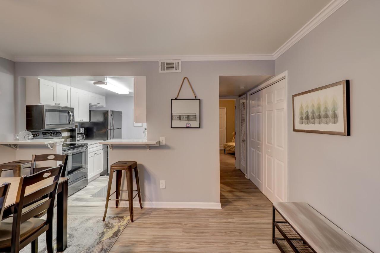 #111 Elaborate Condo Ideal Location 2Brm/2 Parking Hilton Head Island Exteriér fotografie
